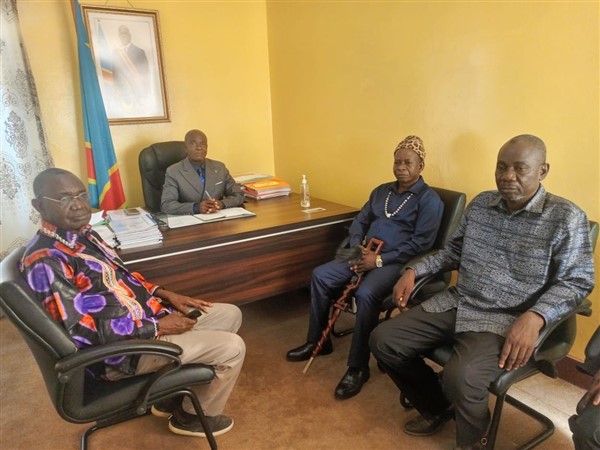 Haut Lomami : Le Gouverneur a présidé l&rsquo;intronisation du Grand Chef Mulongo